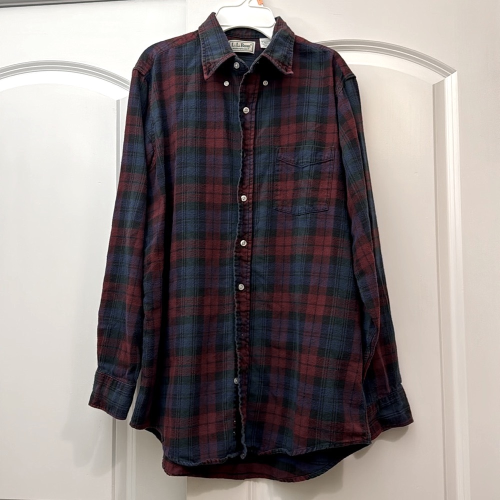 LL Bean Men’s Plaid Flannel Shirt. Size M tall. Gently worn. - Picture 4 of 4